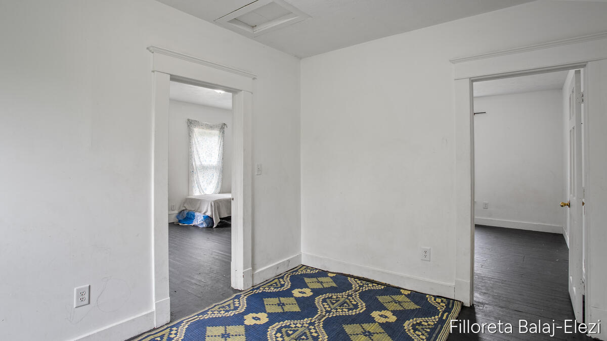 714 Adams Street Property Photo 21