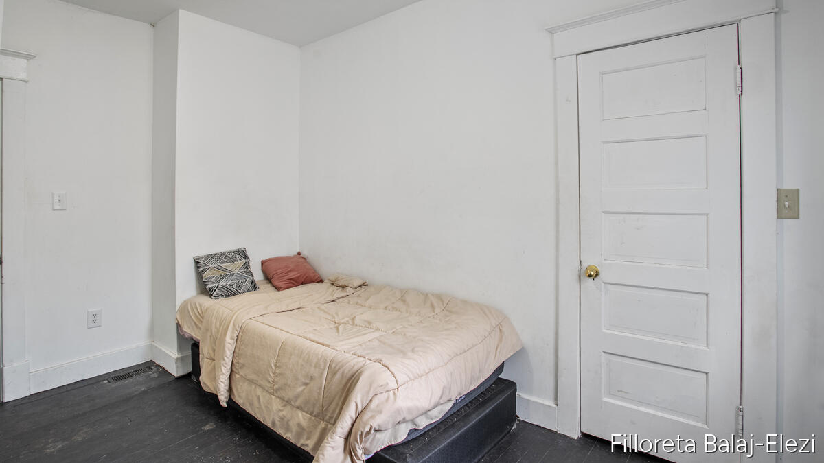 714 Adams Street Property Photo 27