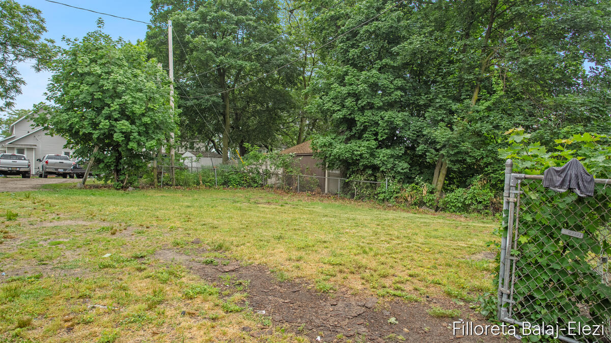 714 Adams Street Property Photo 29
