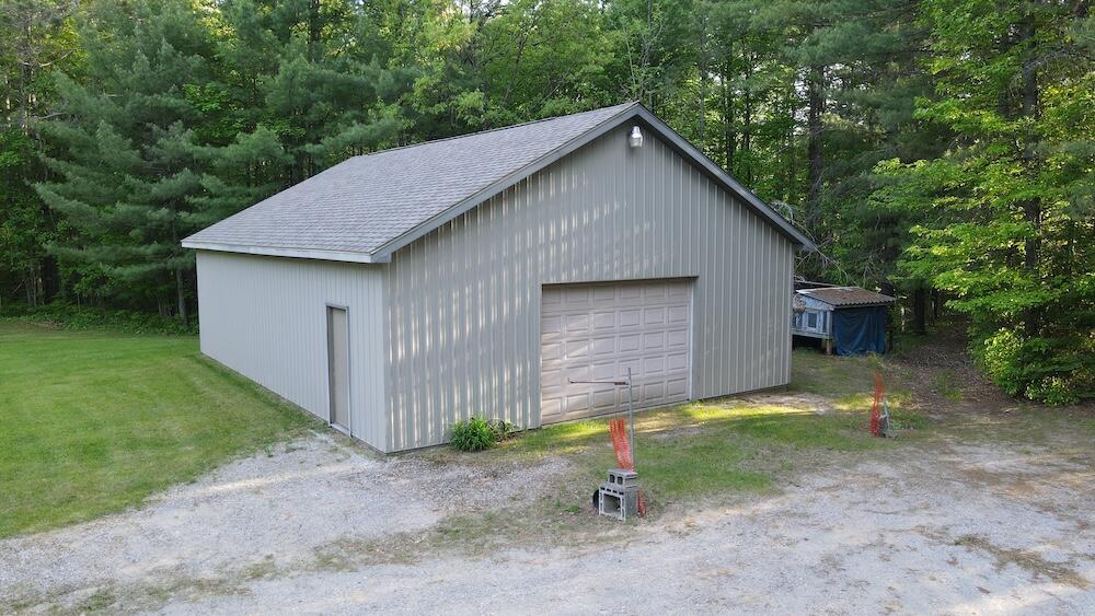 4335 Kings Corner Road Property Photo 3