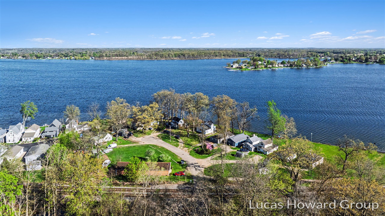 70537596 Property Photo 3