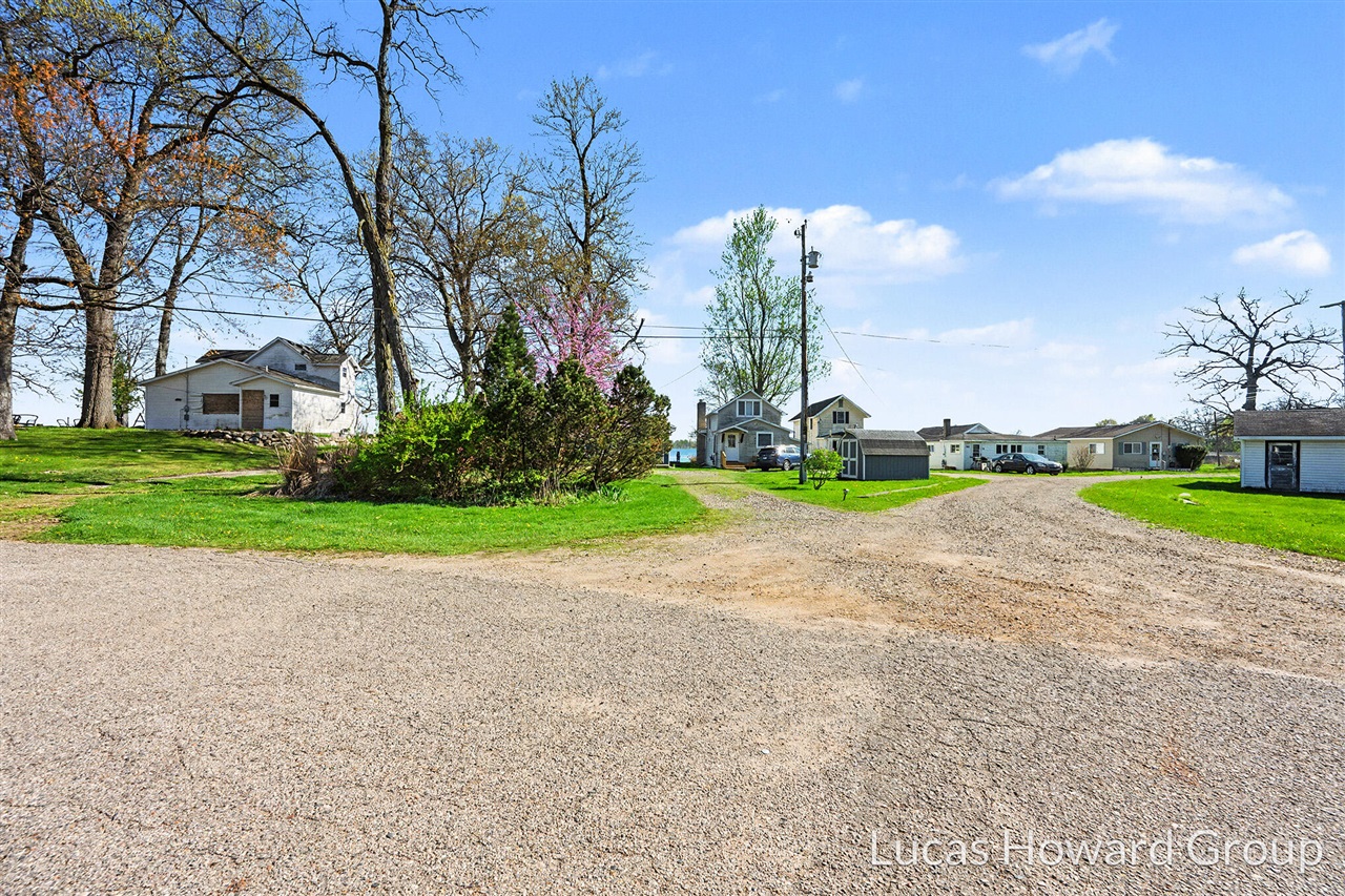 70537596 Property Photo 22