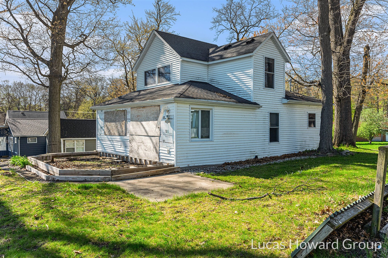 70537596 Property Photo 25