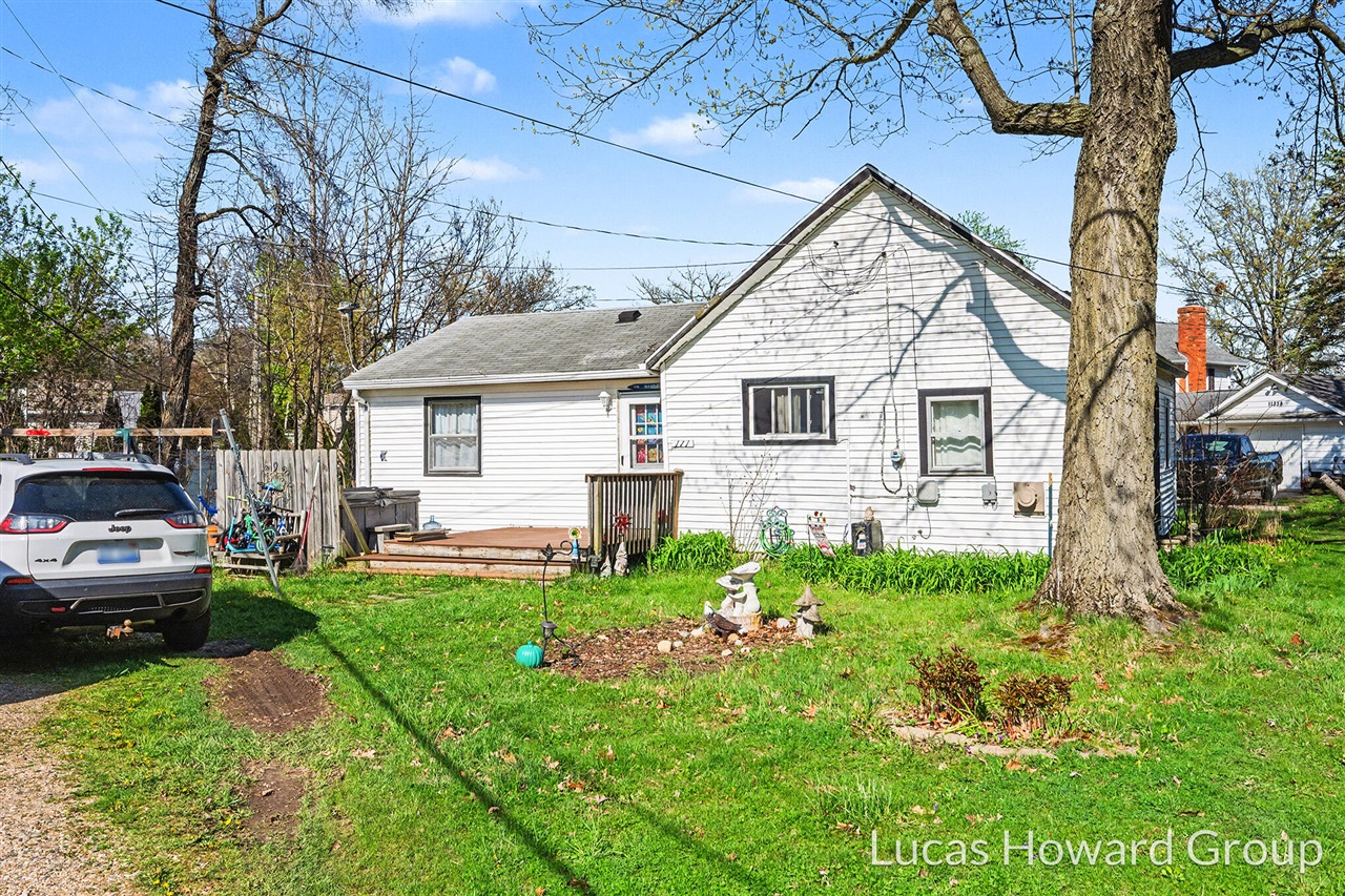 70537596 Property Photo 33