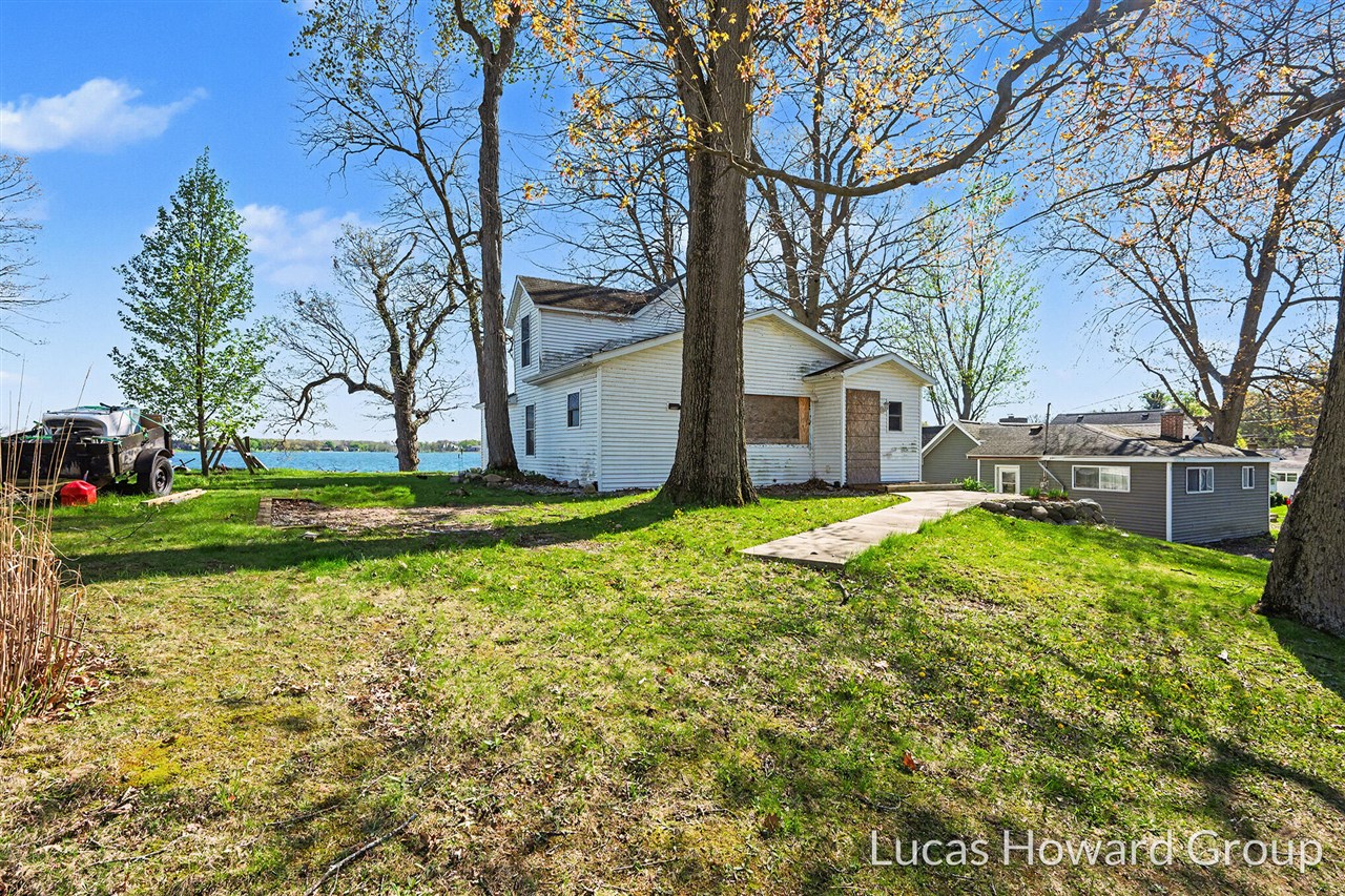 70537596 Property Photo 44