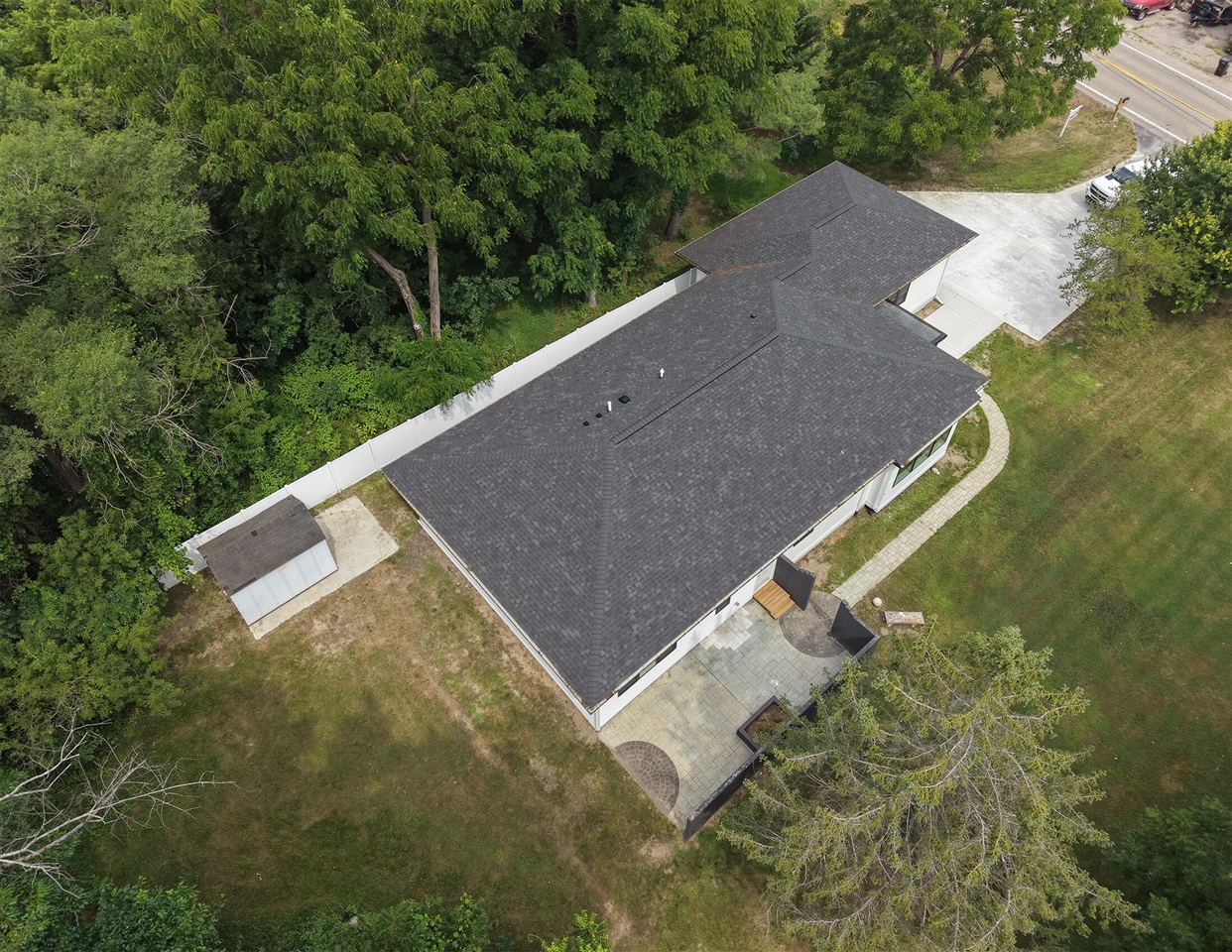 1810 Leonard Street Property Photo 42
