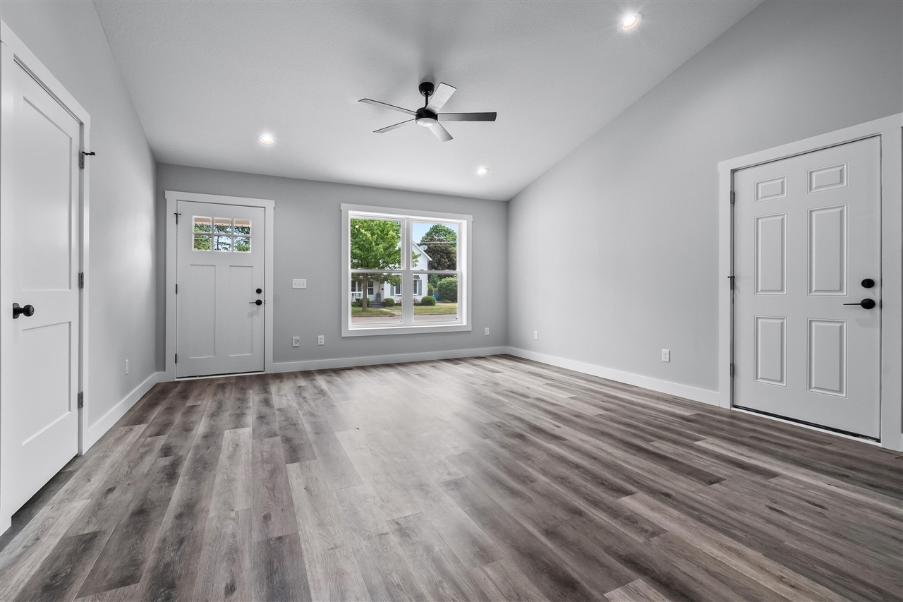 203 Pelton Avenue Property Photo 9