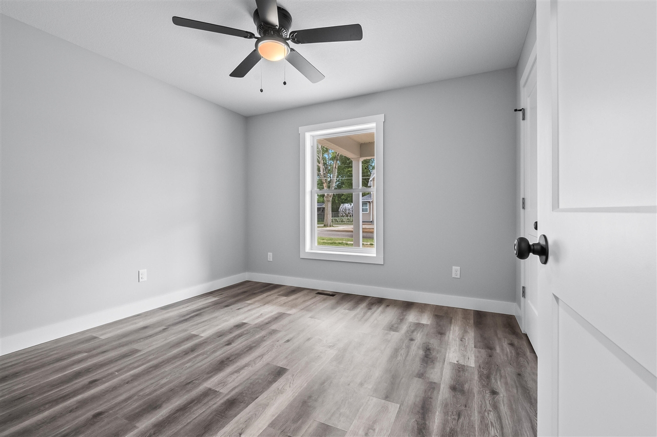 203 Pelton Avenue Property Photo 17
