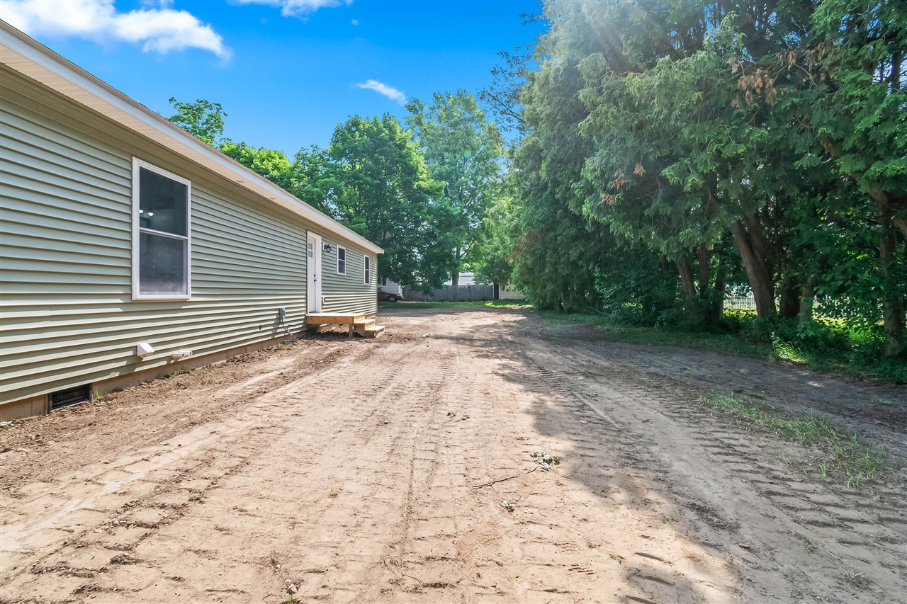 203 Pelton Avenue Property Photo 29