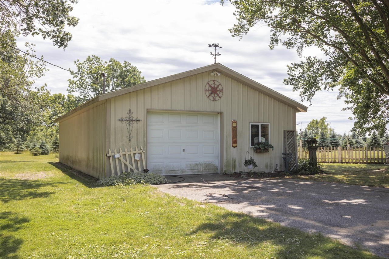 1550 E Y Avenue Property Photo 2