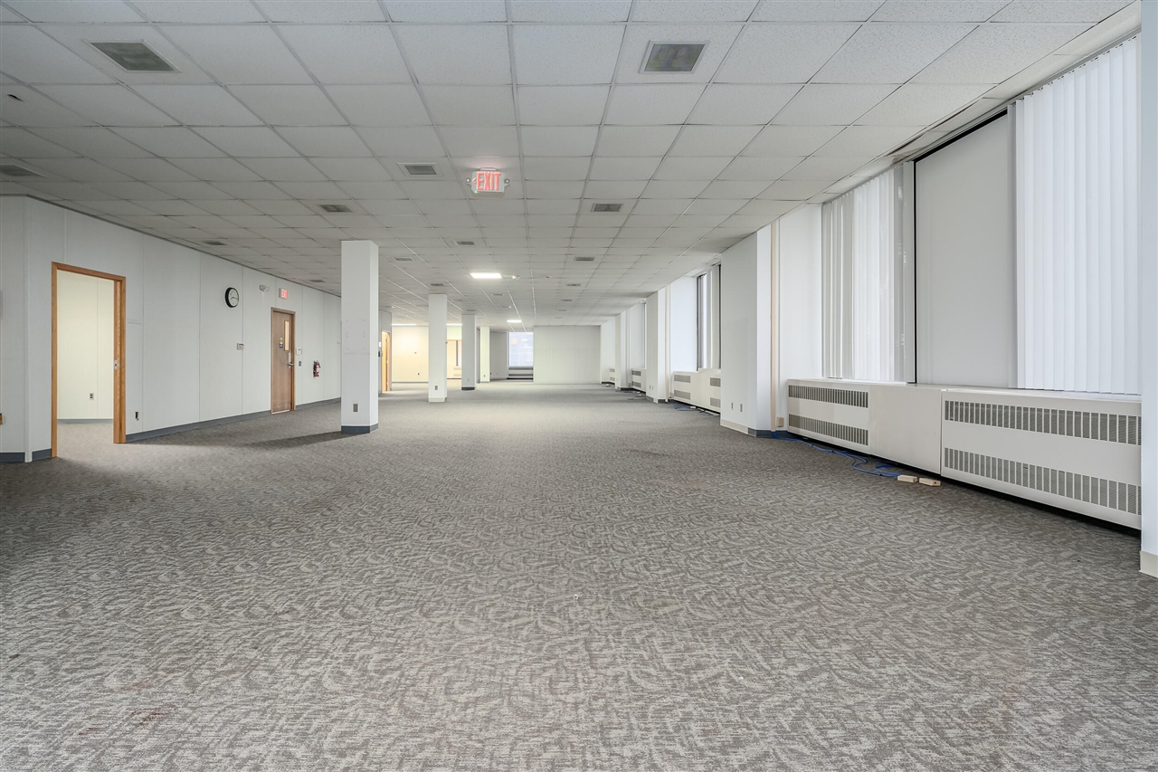 151 S Rose Street Property Photo 4