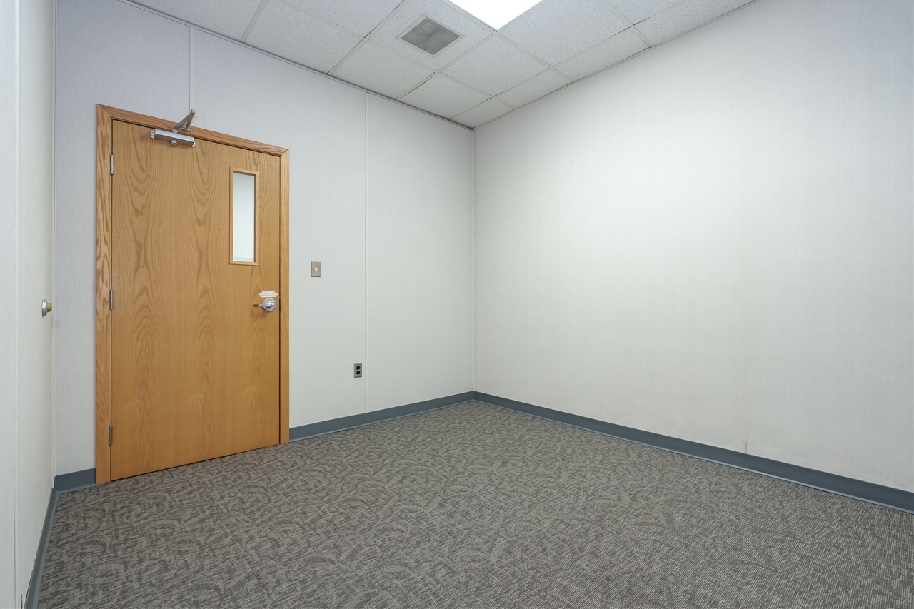 151 S Rose Street Property Photo 7