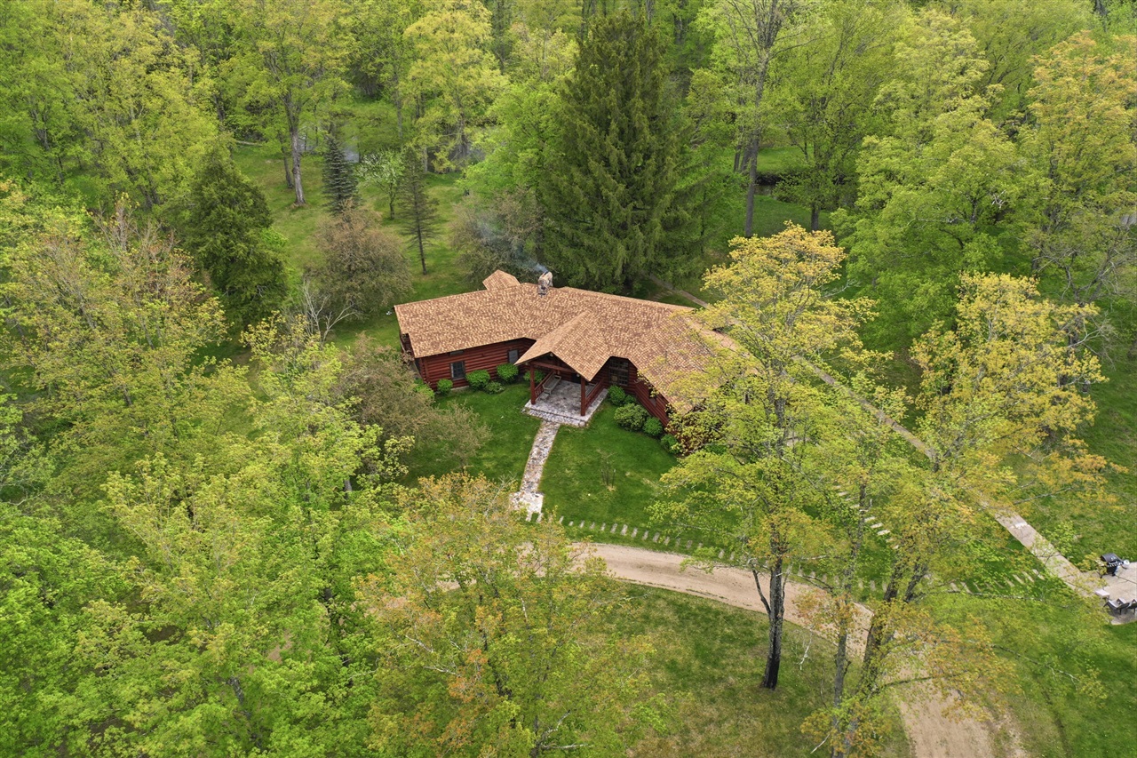 6378 S Mac Road Property Photo 4