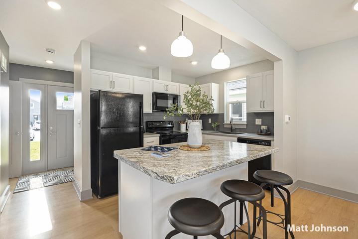 2105 Willard Avenue Property Photo 6