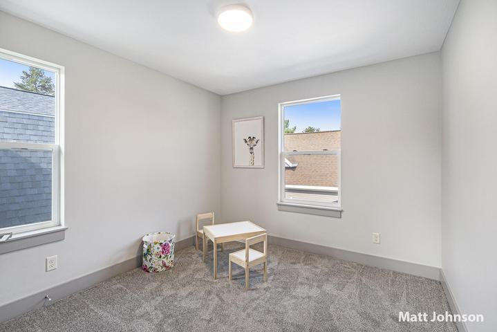 2105 Willard Avenue Property Photo 10