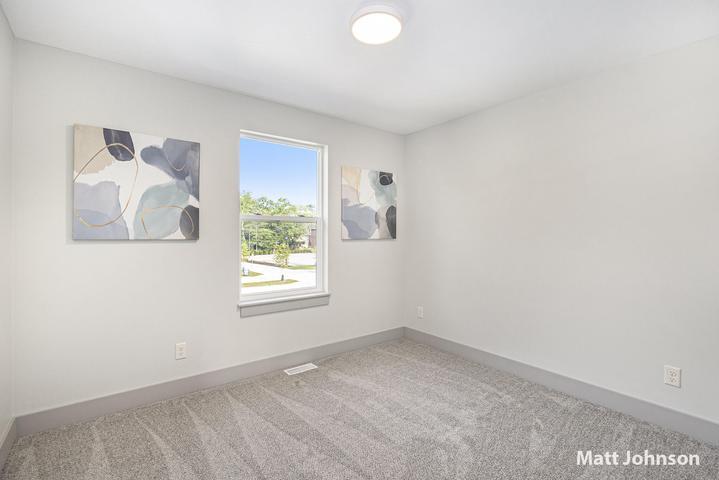 2105 Willard Avenue Property Photo 12