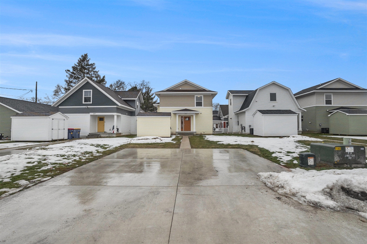 2113 Willard Avenue Property Photo 14