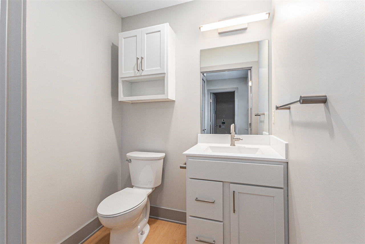 2058 Linden Avenue Property Photo 7