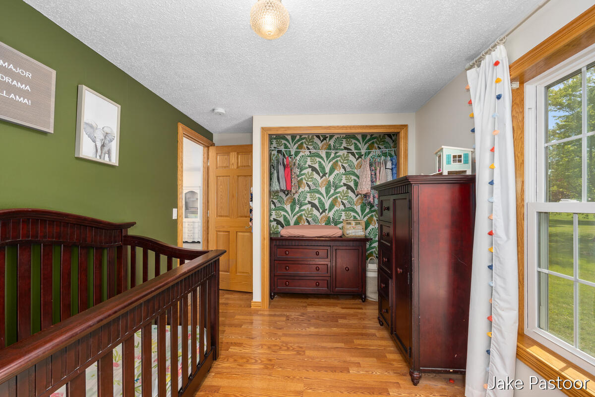 9951 10 Mile Road Property Photo 29