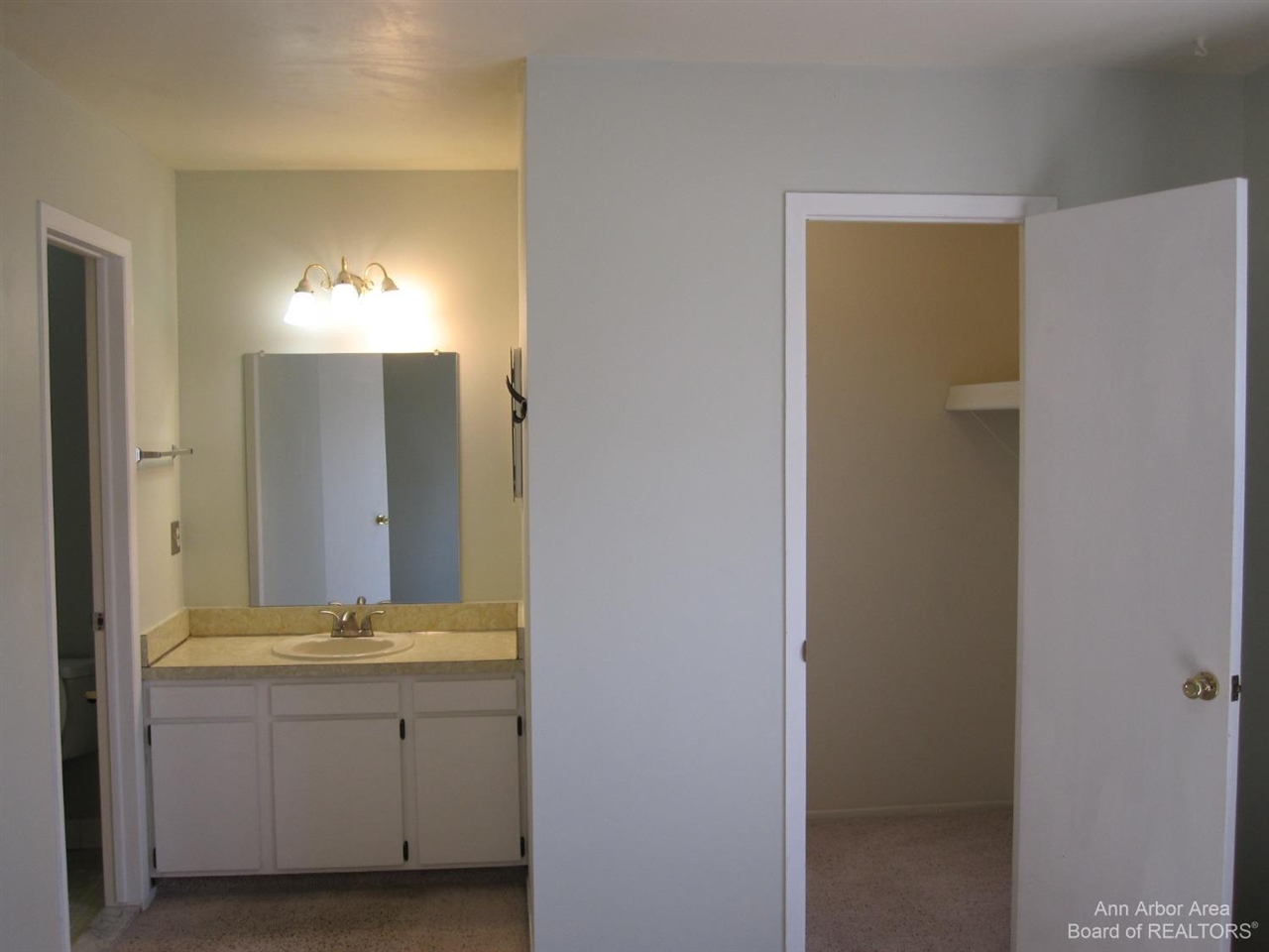 3238 Alpine Drive Property Photo 15