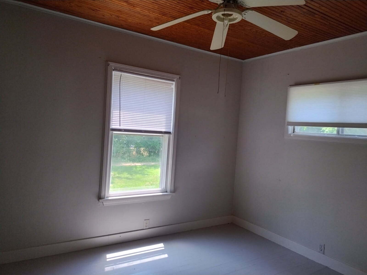 354 Country Club Road Property Photo 17