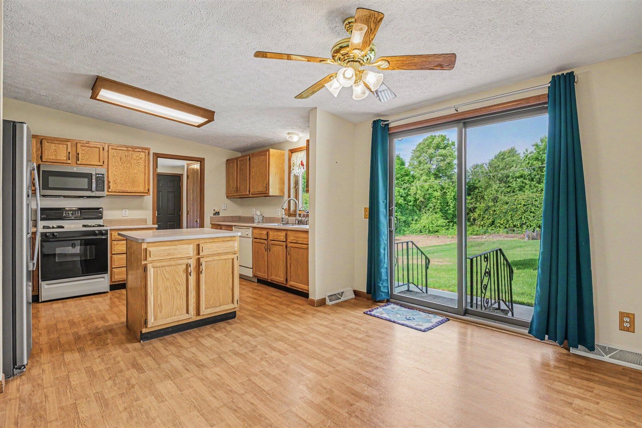 69728 Calvin Center Road Property Photo 7