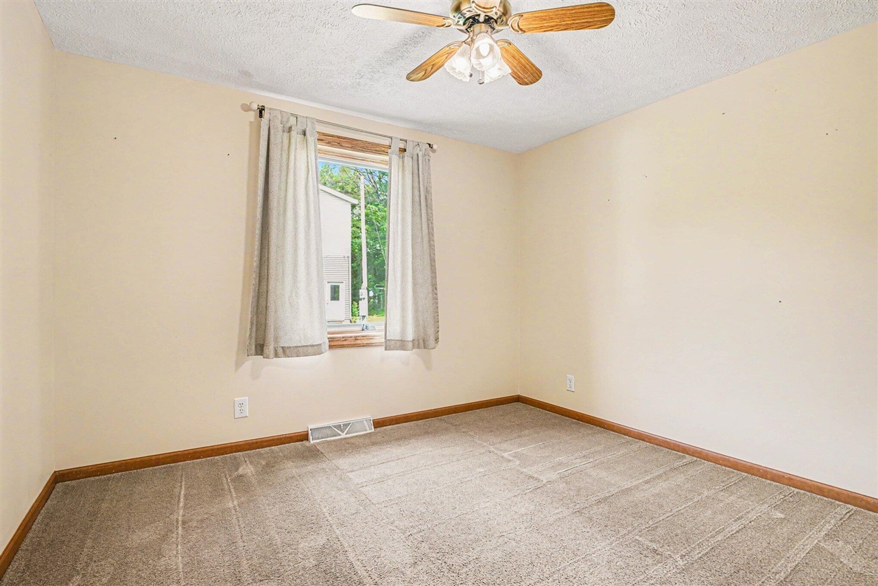 69728 Calvin Center Road Property Photo 10