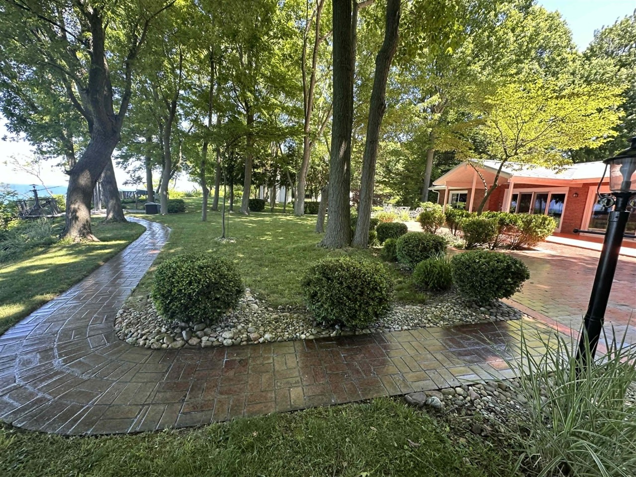 1716 W Benson Road Property Photo 1