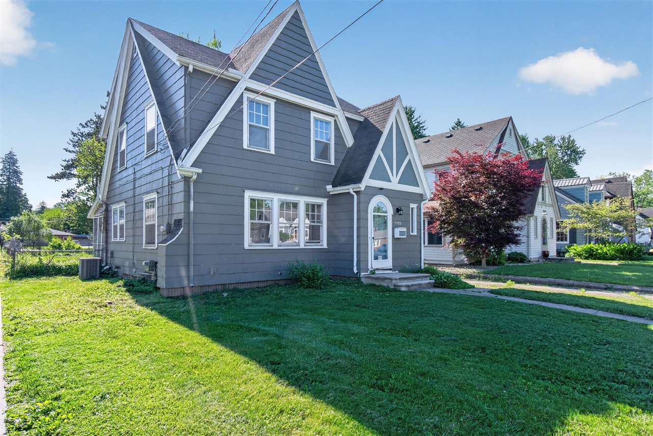 1109 S Webster Street Property Photo 3