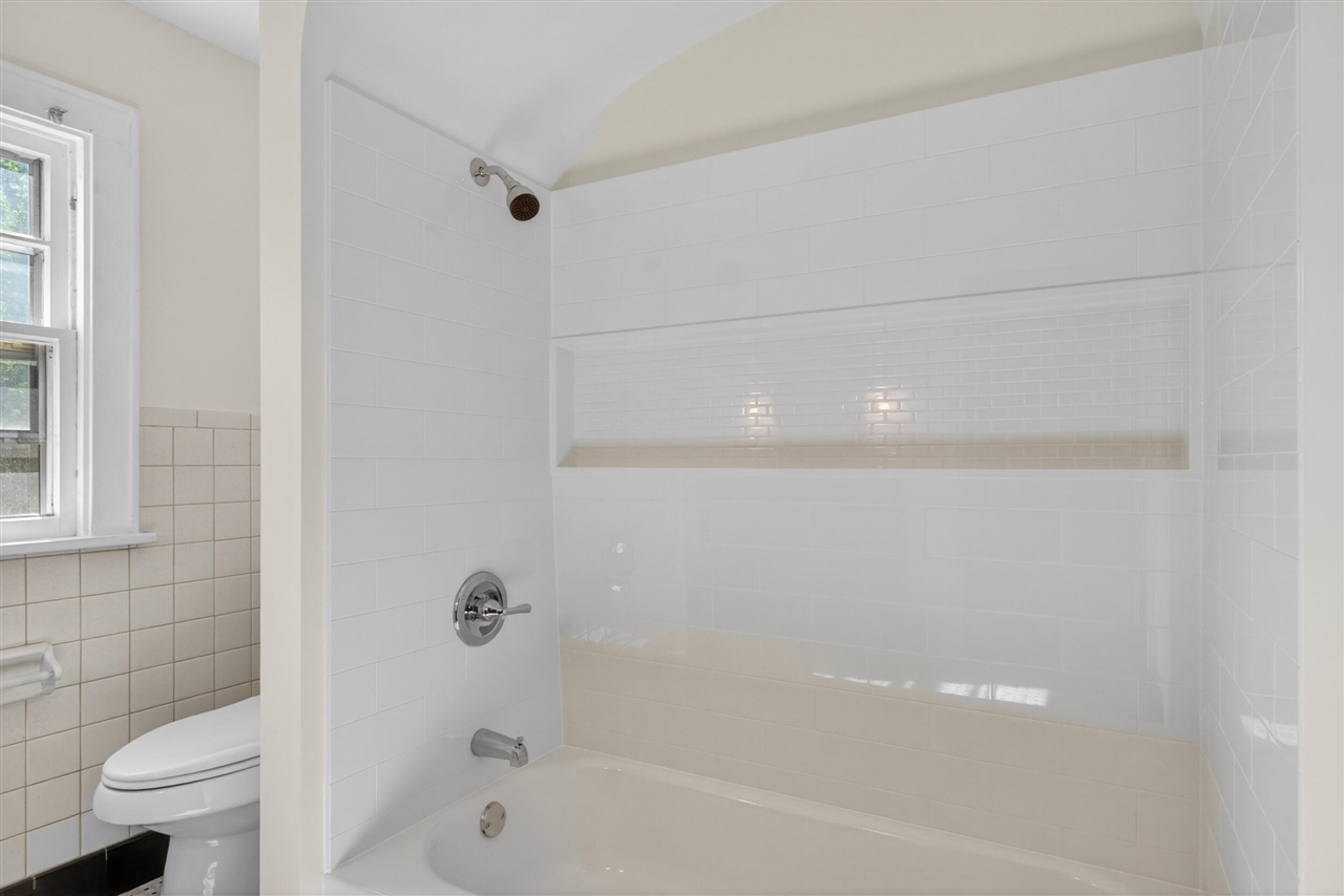 1109 S Webster Street Property Photo 23