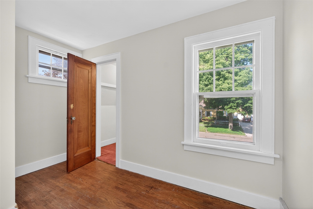 1109 S Webster Street Property Photo 29