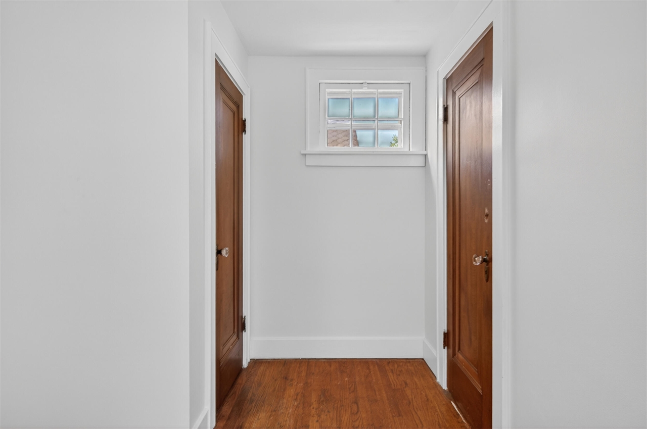 1109 S Webster Street Property Photo 30