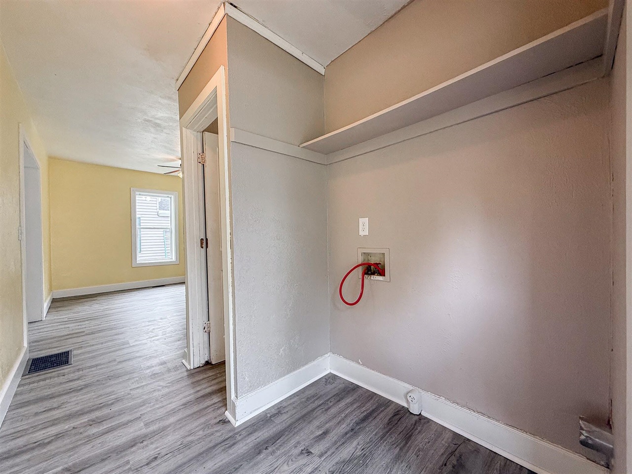 205 Pokagon Street Property Photo 9