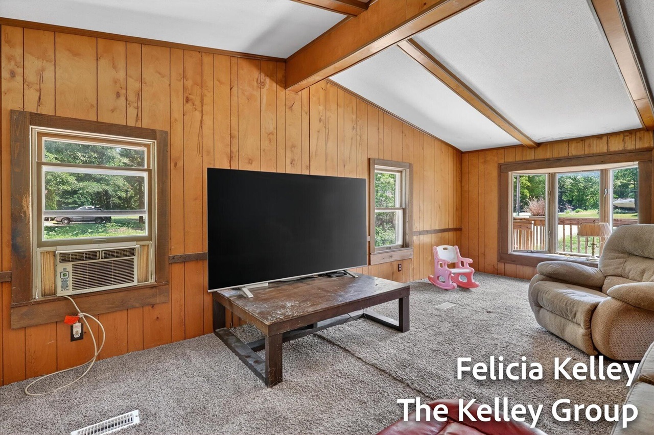 17158 Seneca Court Property Photo 11
