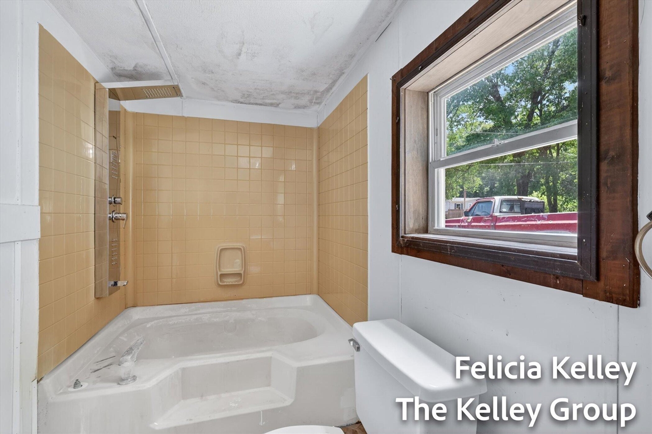 17158 Seneca Court Property Photo 21