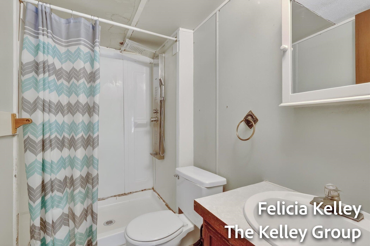 17158 Seneca Court Property Photo 24
