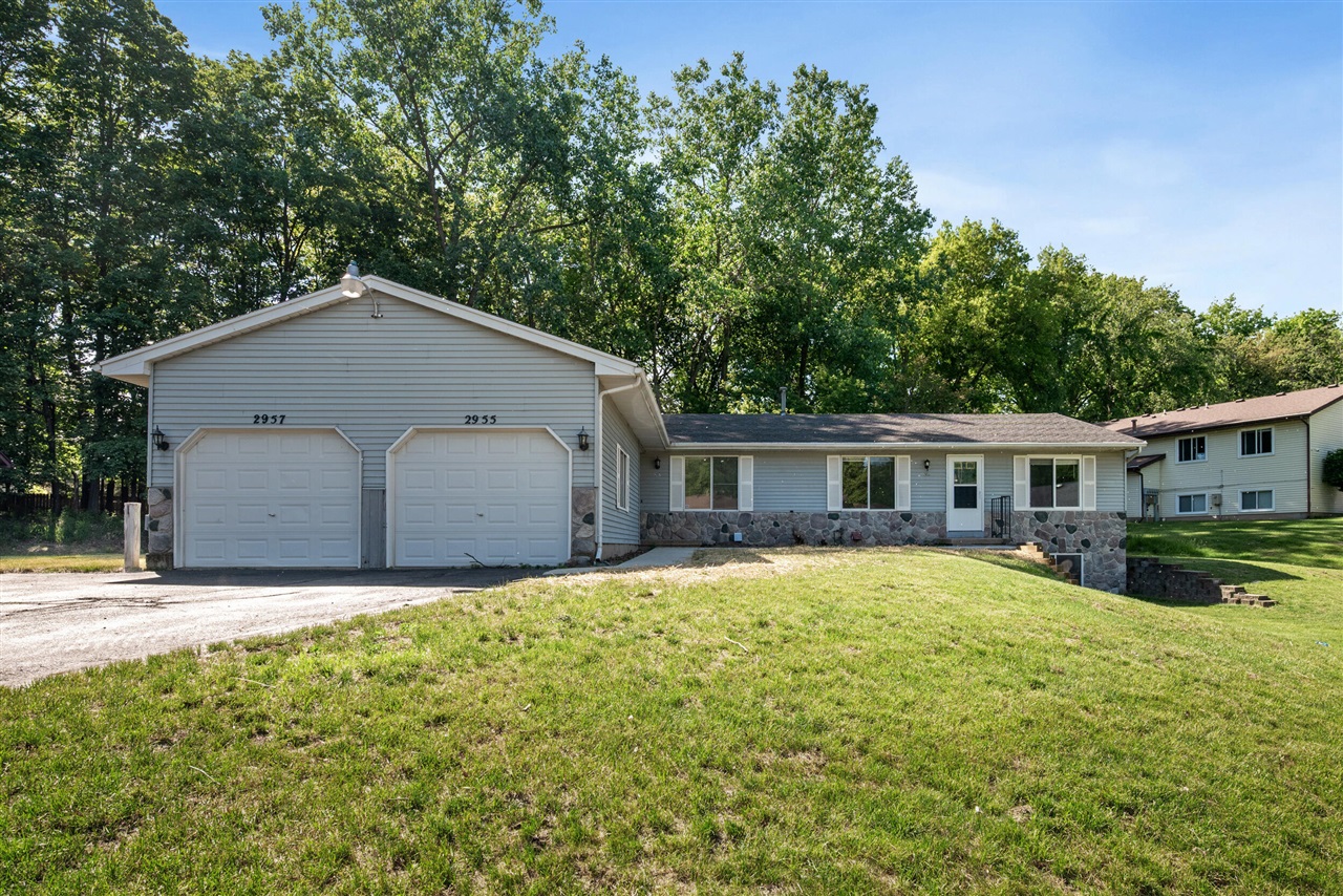 2955 Englewood Avenue Property Photo 1