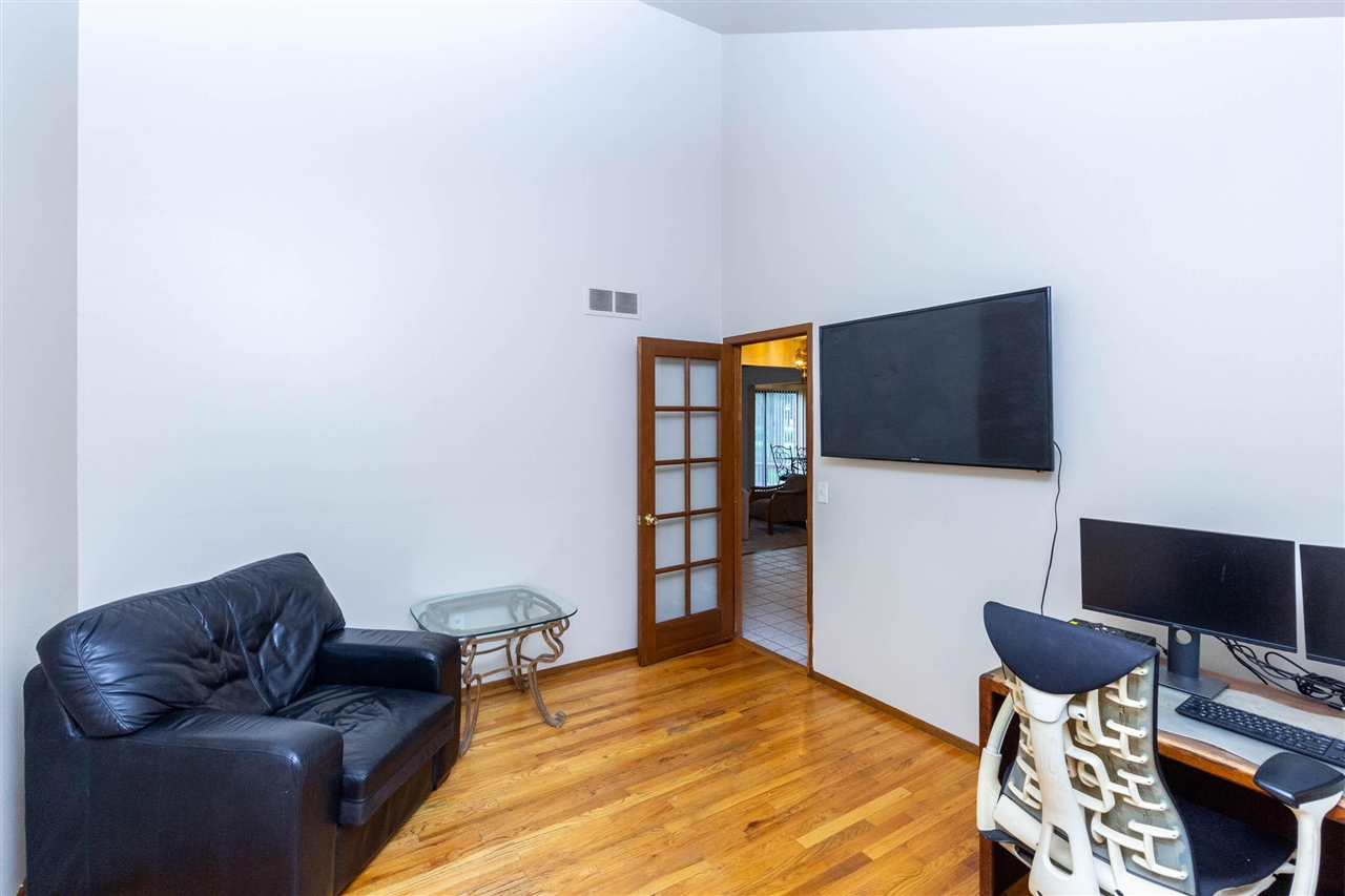 6718 Forest Park Drive Property Photo 15
