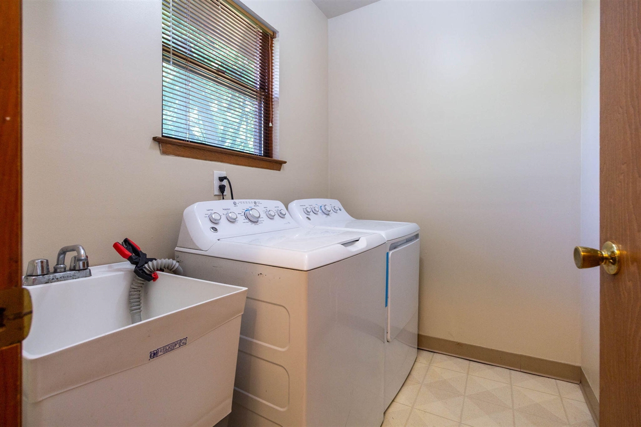 6718 Forest Park Drive Property Photo 21