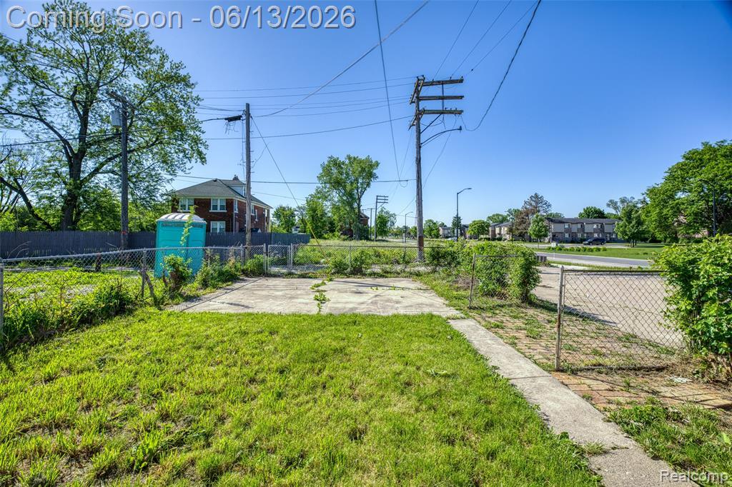 1735 Clairmount Avenue Property Photo 23