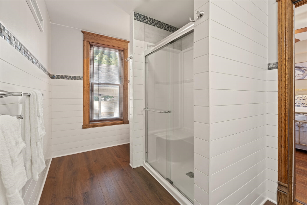 424 Huron Street Property Photo 15