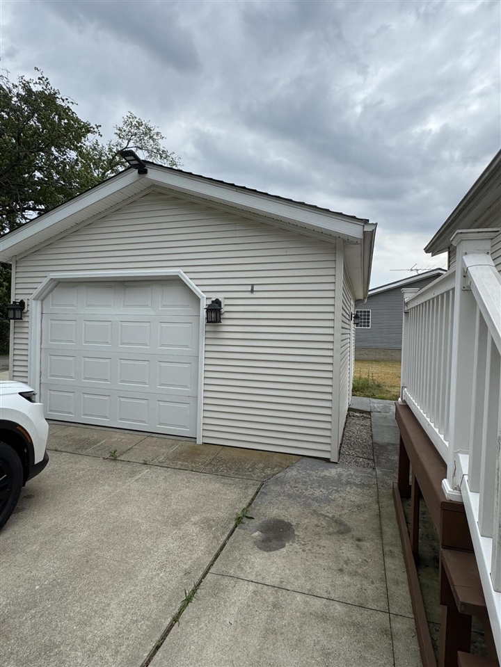 818 Raisin River Road Property Photo 21