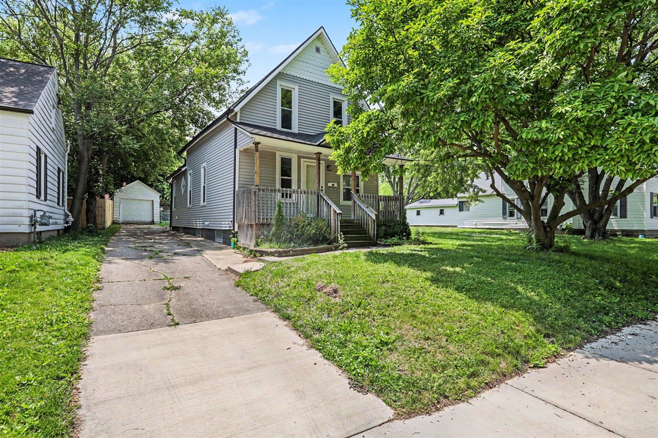 840 Spencer Street Property Photo 3
