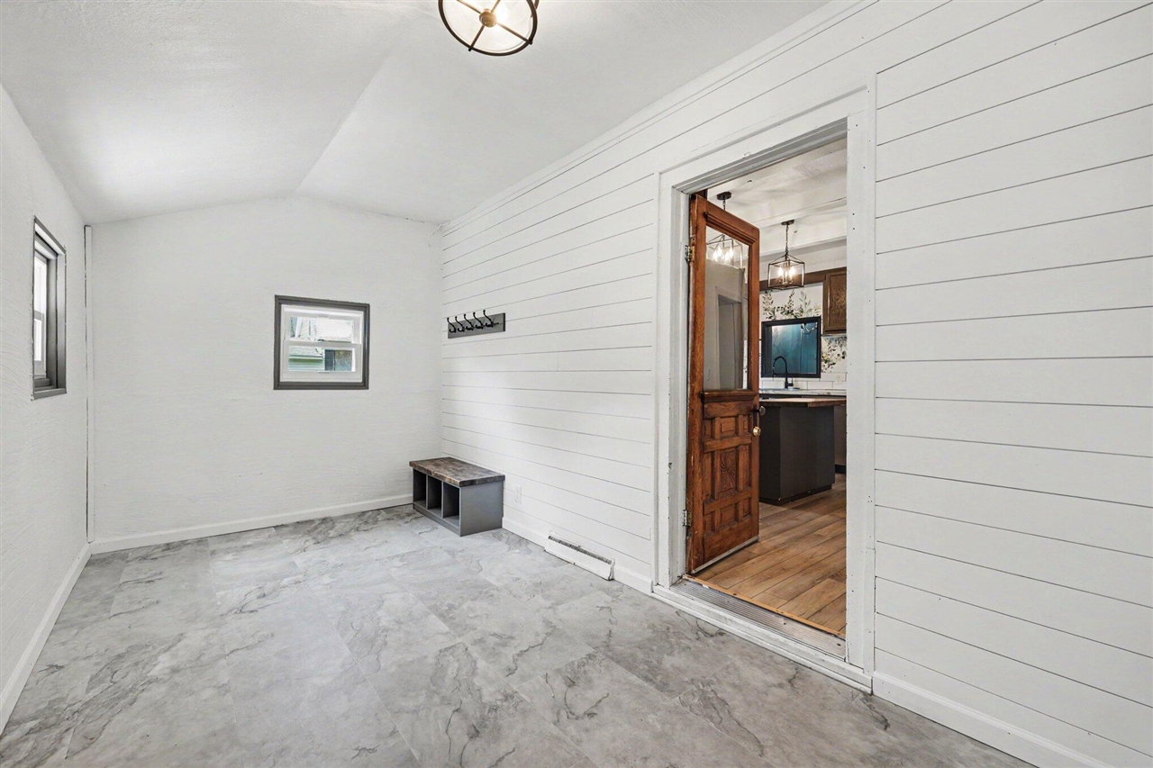 840 Spencer Street Property Photo 17
