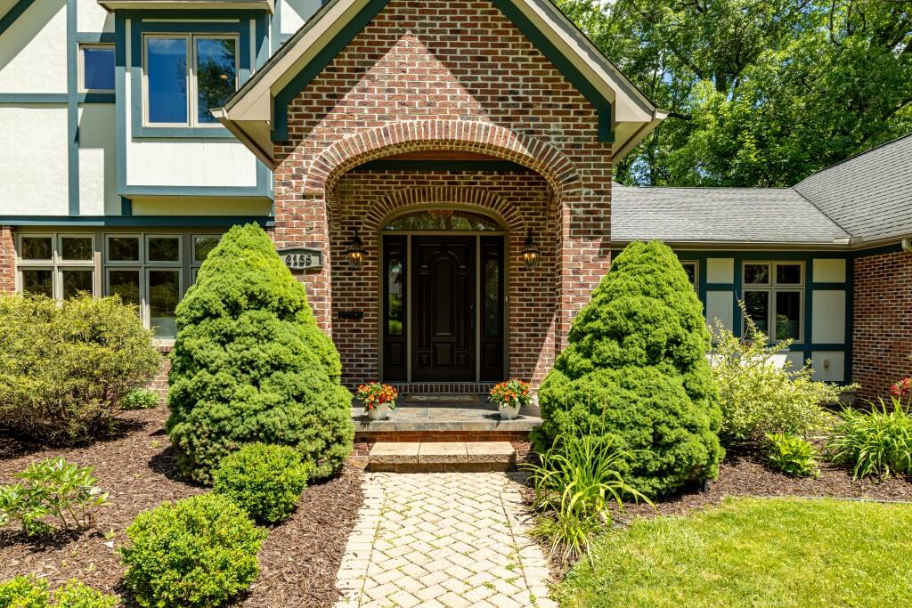 2135 Tuomy Road Property Photo 2