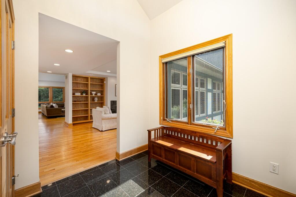2135 Tuomy Road Property Photo 9