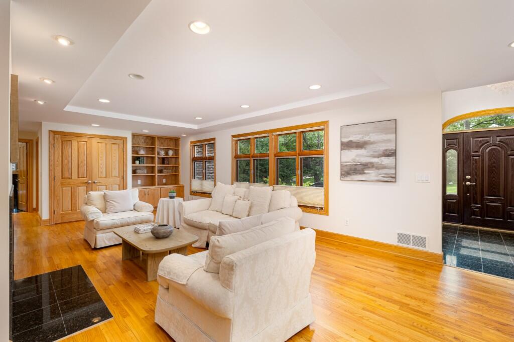 2135 Tuomy Road Property Photo 11