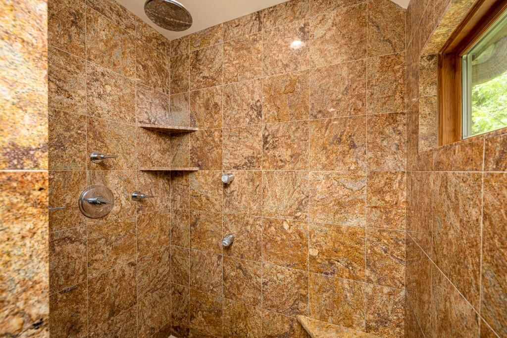 2135 Tuomy Road Property Photo 38