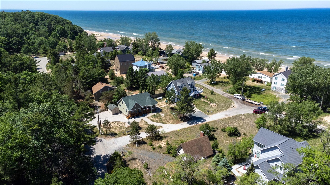 55 S Lighthouse Drive Property Photo 10