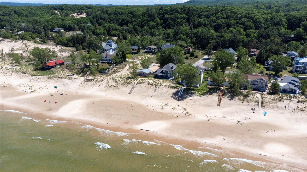 55 S Lighthouse Drive Property Photo 12